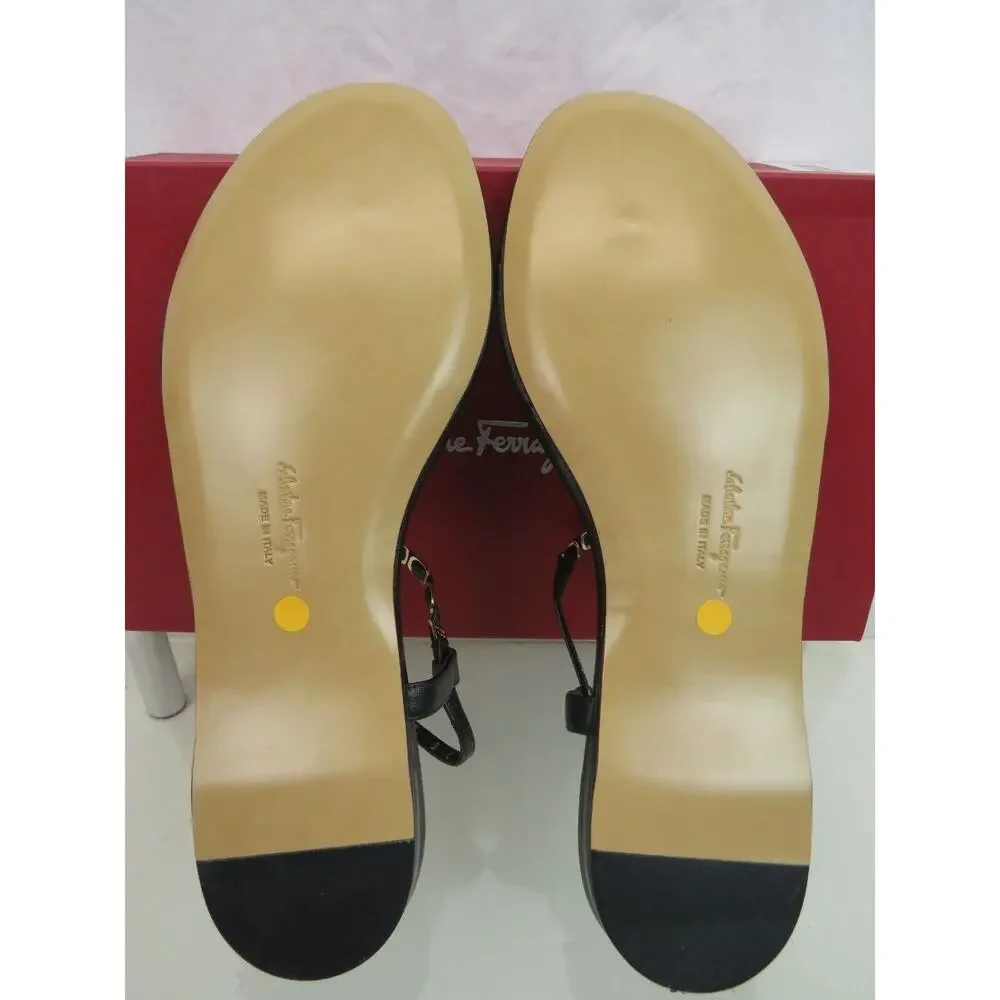 NIB FERRAGAMO TAHITI BLACK LEATHER BUCKLE T VARA CHAIN STRAP THONG SANDALS 9.5 C
